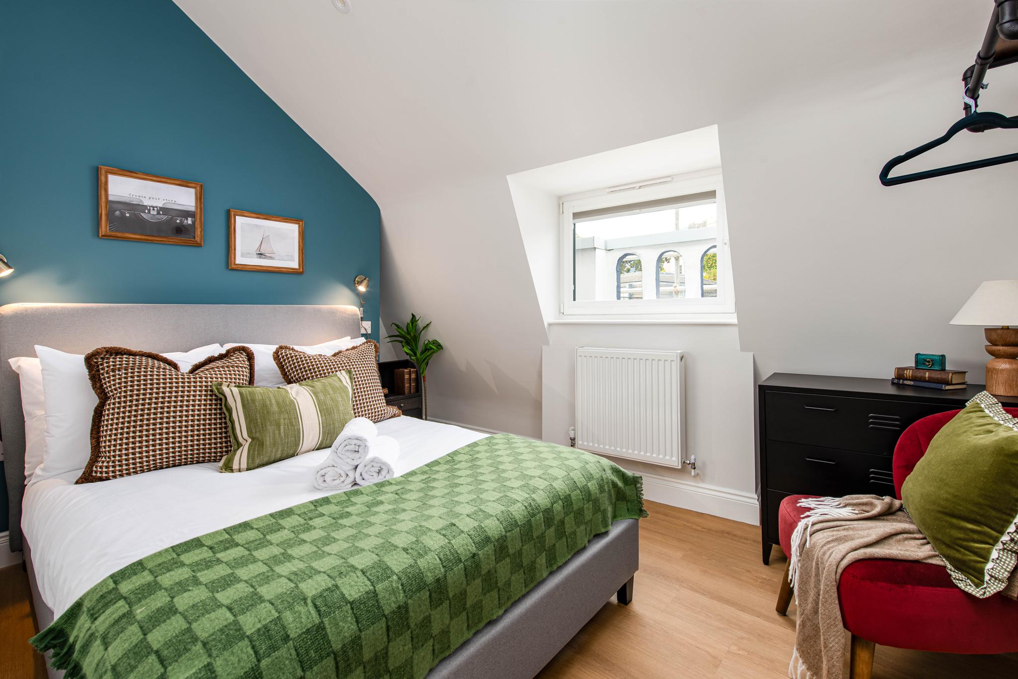 NEW-Stunning 4Bed 3Bath Flat-Harbourside Views3