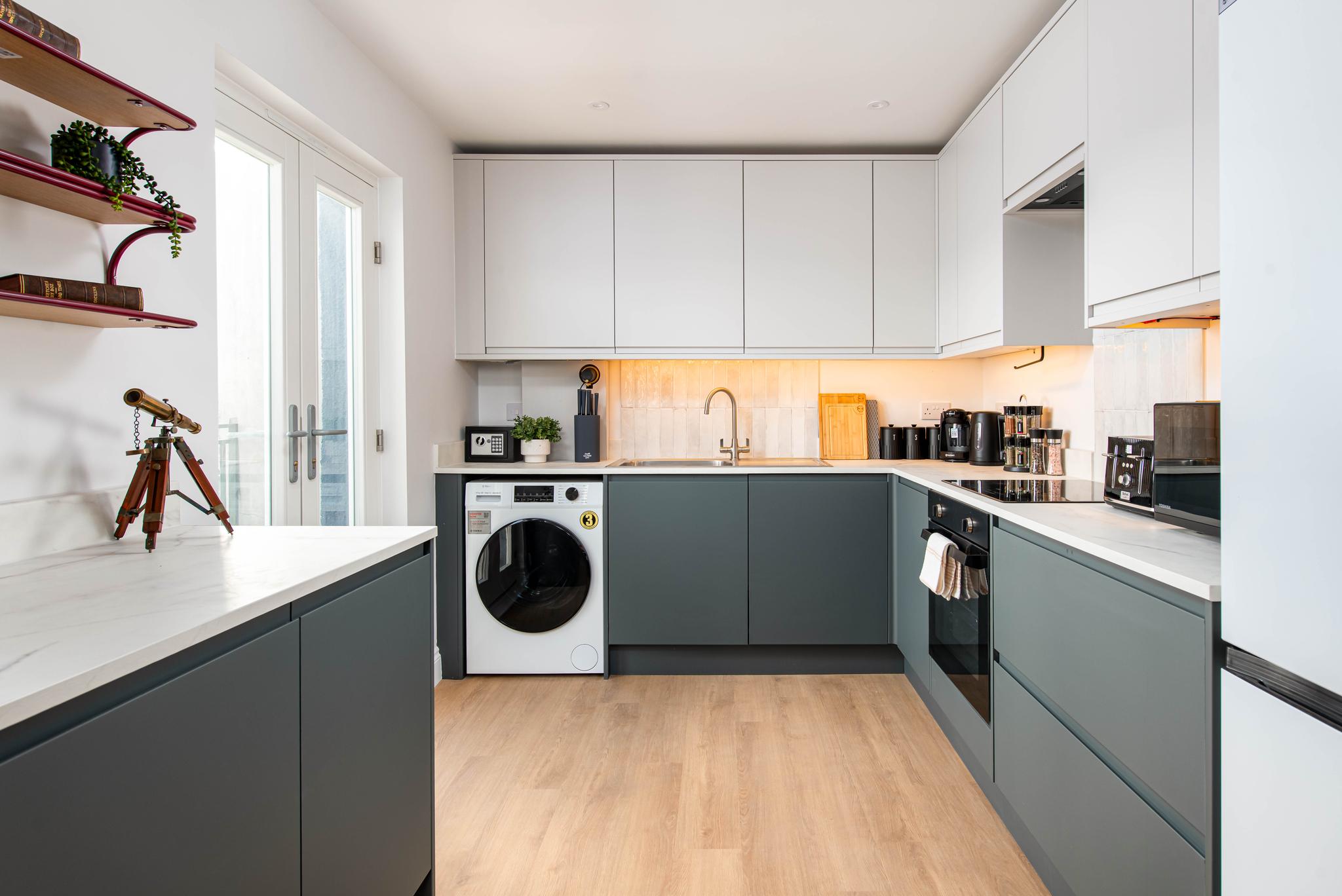 NEW-Stunning 4Bed 3Bath Flat-Harbourside Views2