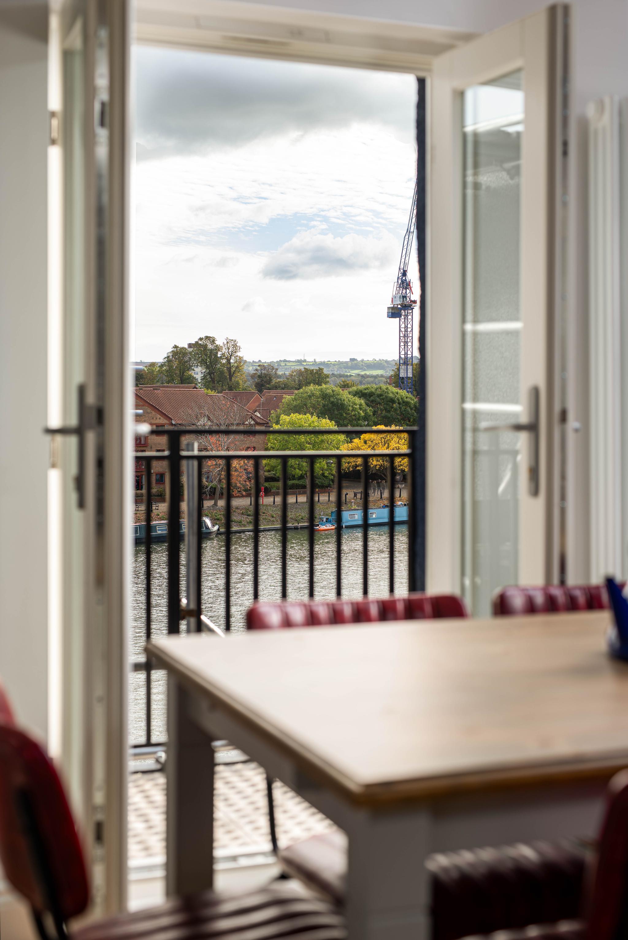 NEW-Stunning 4Bed 3Bath Flat-Harbourside Views5