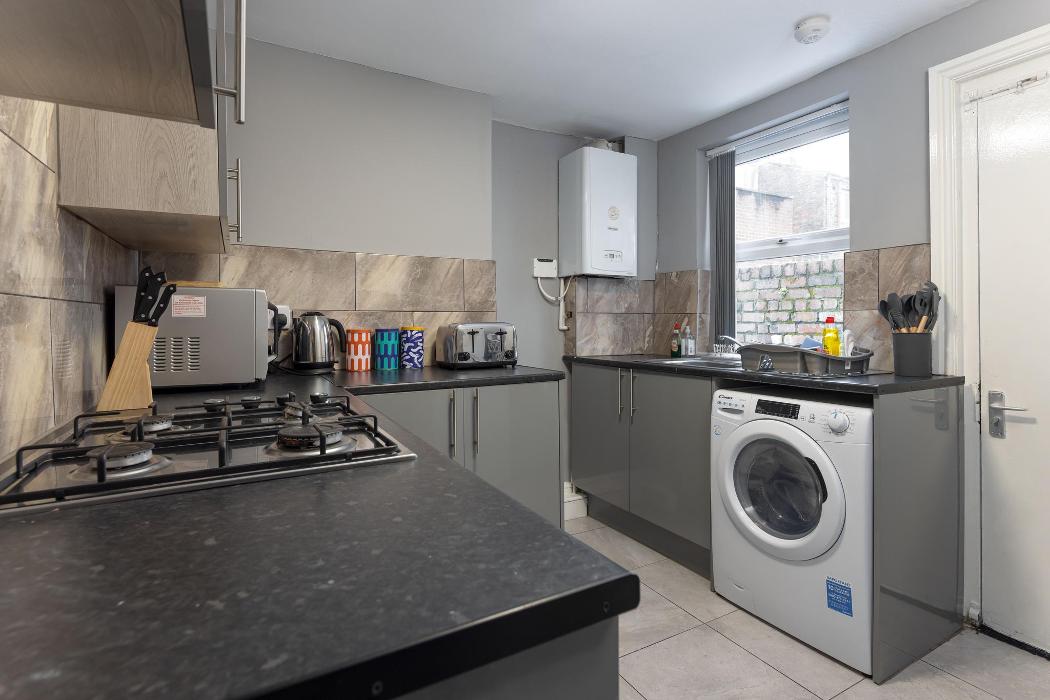 Newcombe House - Kensington6