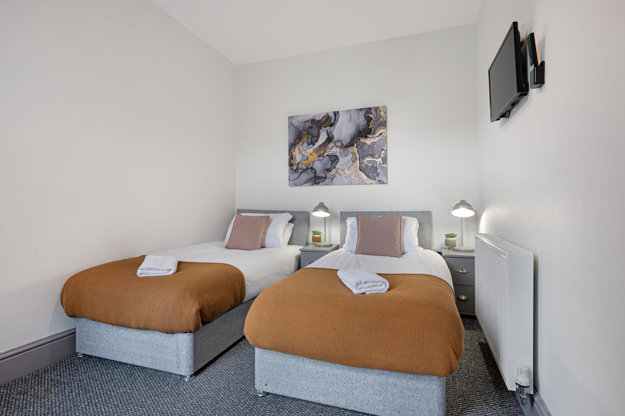 Sutcliffe House | Air Host & Stay | 3 bed 3 bath5