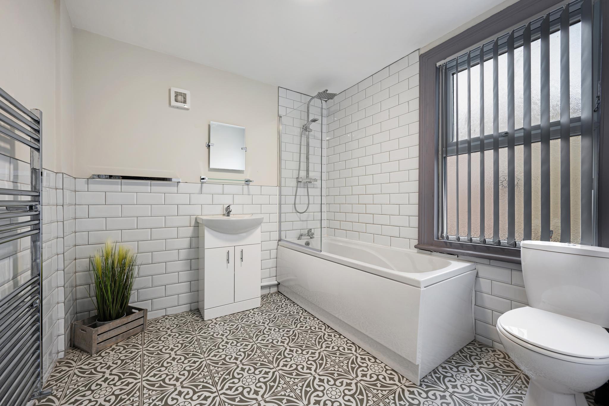 Sutcliffe House | Air Host & Stay | 3 bed 3 bath6