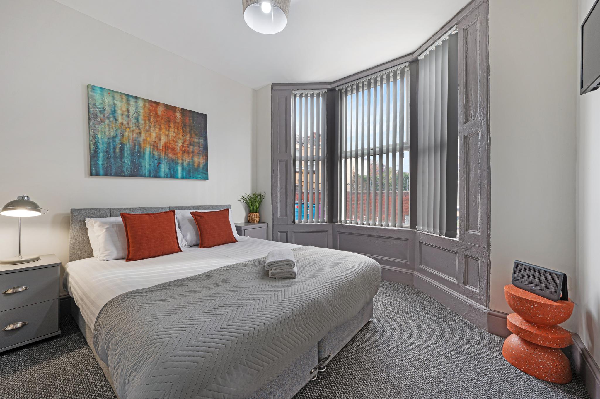 Sutcliffe House | Air Host & Stay | 3 bed 3 bath2