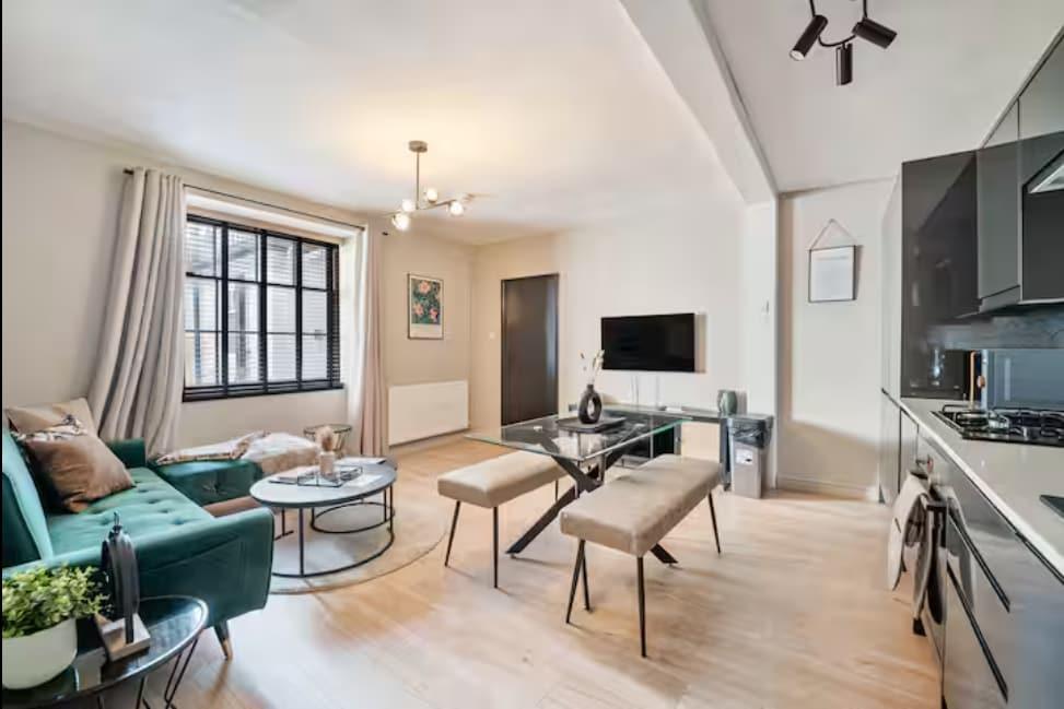 NEW Stylish & Cosy-2Bed-Basement-Central Flat4