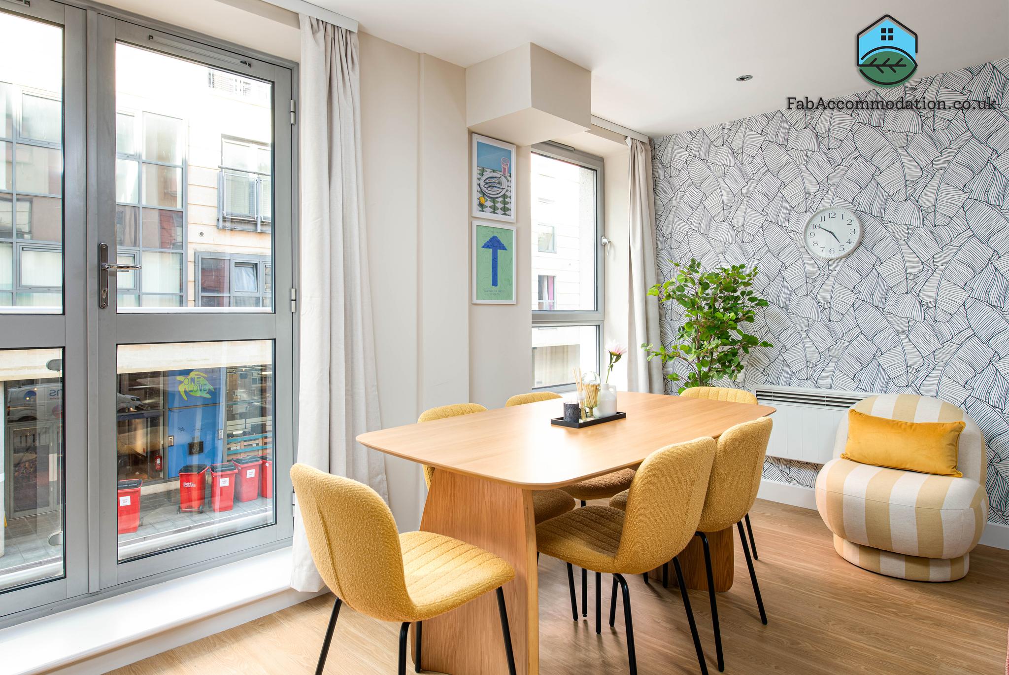 NEW Central Stylish 2Bed-2Bath-By FabAccommodation4
