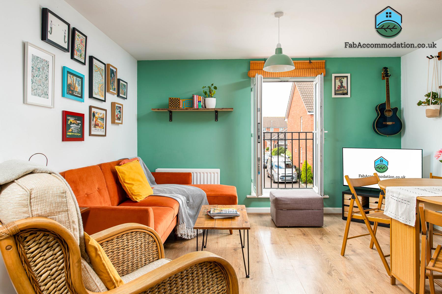 NEW Lovely 2Bed 2Bath-Parking-By FabAccommodation1