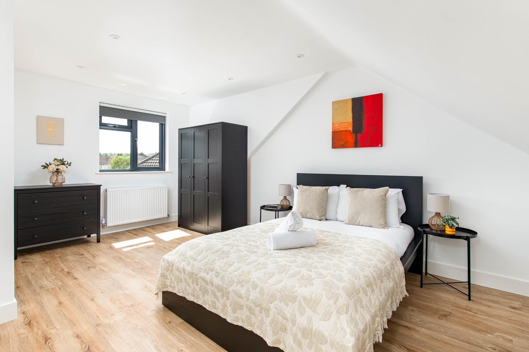 NEW-Modern Eco 4 Bed-Business & Leisure-Parking+EV2